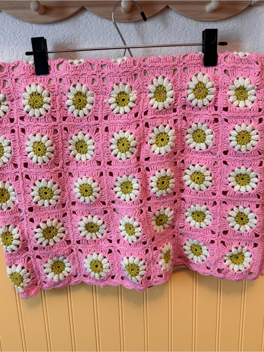 Show Me Your MuMu Pink Crochet Daisy Skirt - Picture 4 of 8